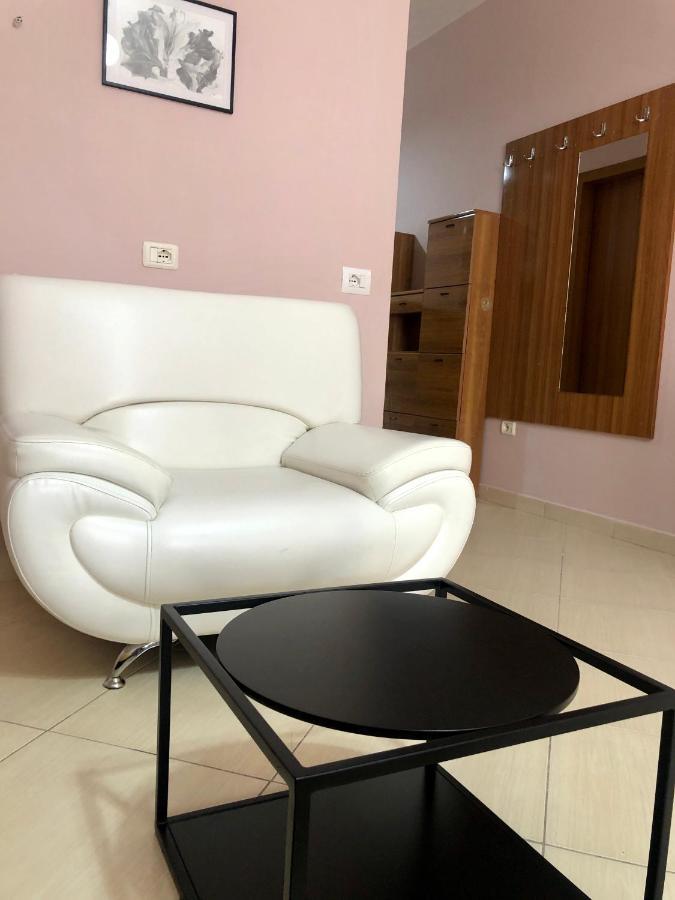 Haci Apartment *